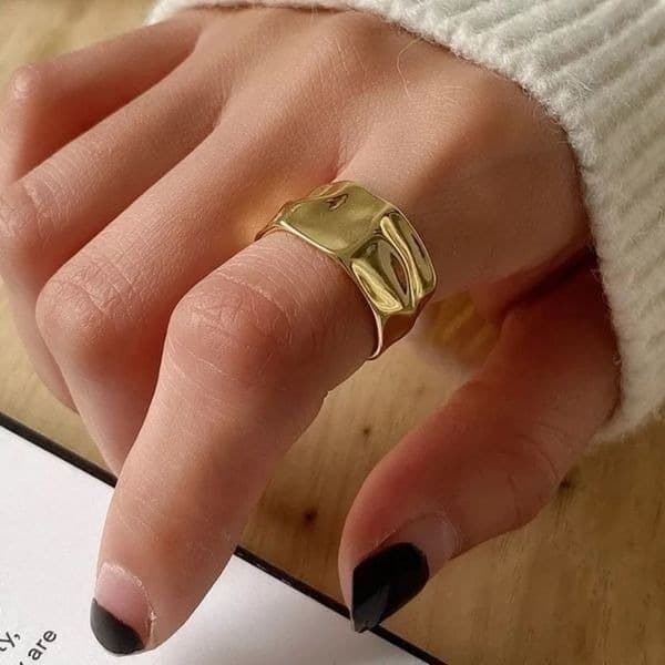 The Hammered Ring 925 adjustable gold band ring - Thumbnail 6