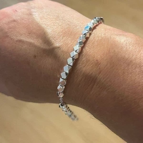 The Geo Tennis Bracelet in Tibetan Silver 925 - Thumbnail 3