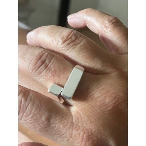 The Guggenheim Ring in silver 925 - Thumbnail 7