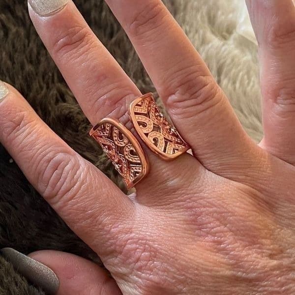 The Paris in Rose Golf crystal accented heart cuff open ring - Thumbnail 2