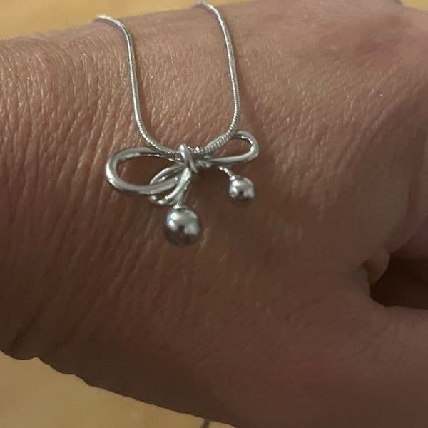 The Bow tie Pendant clavicle necklace in 925 silver. - Thumbnail 8