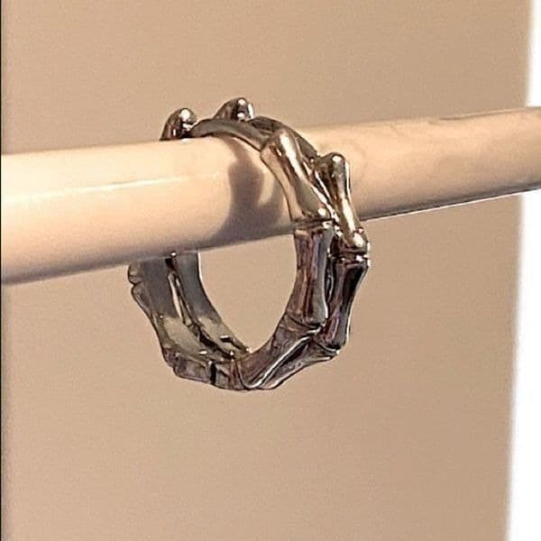 The Bamboo Boo 925 silver dainty huggie, hoop earrings - Thumbnail 6