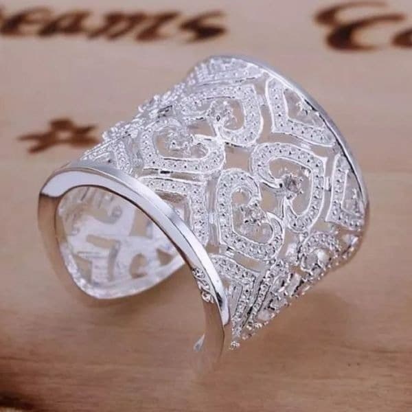 The Paris crystal accented heart cuff open ring - Thumbnail 9