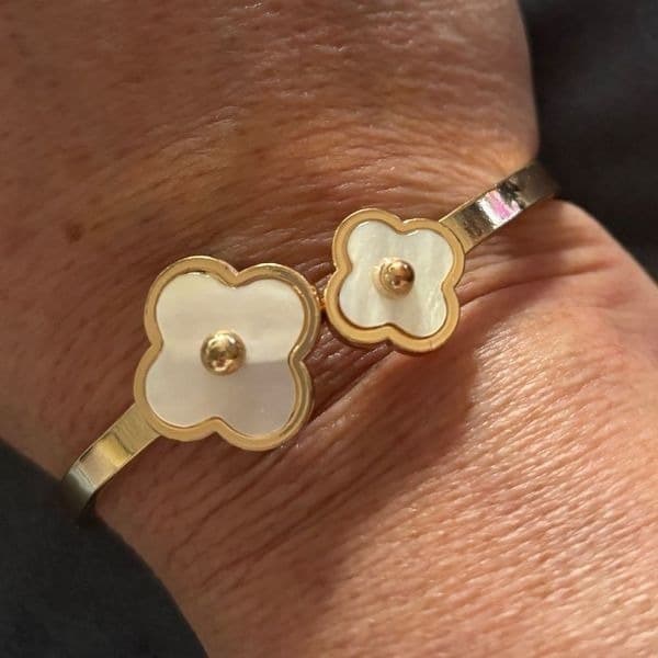 Vintage pearl Clover hinge bracelet - Thumbnail 2