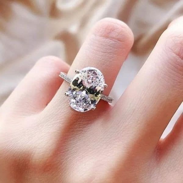 The Oval Glorious Day Engagement ring in 925 silve size 8 - Image 1