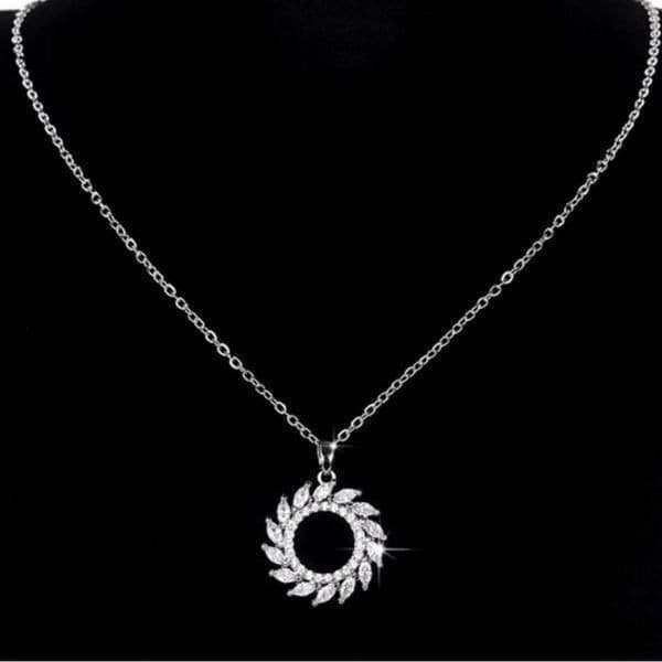 The Infinite Swirl Pendant Necklace in 925 silver and cubic zirconia - Thumbnail 6