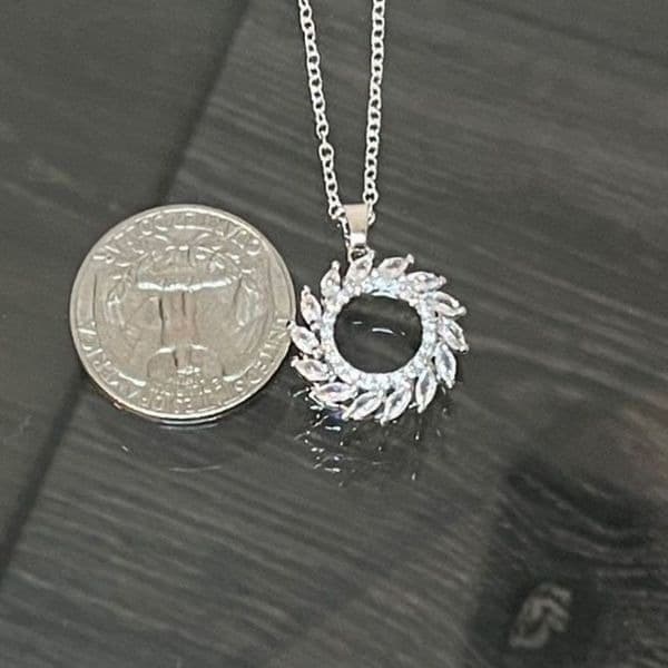 The Infinite Swirl Pendant Necklace in 925 silver and cubic zirconia - Thumbnail 10