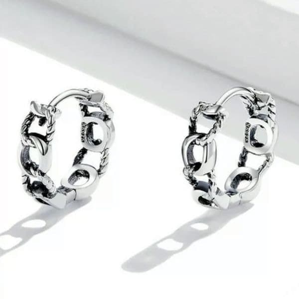 The Mini Chain Hoop dainty 925 silver huggie, hoop earrings. - Thumbnail 4
