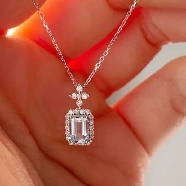 The Atlantis Aquamarine Pendant Necklace in 925 silver and lab created stones - Thumbnail 8