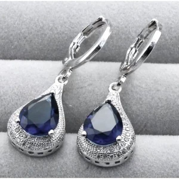 The Heirloom Blue Drop earring 925 and sapphire - Thumbnail 3