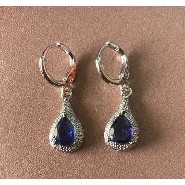 The Heirloom Blue Drop earring 925 and sapphire - Thumbnail 5