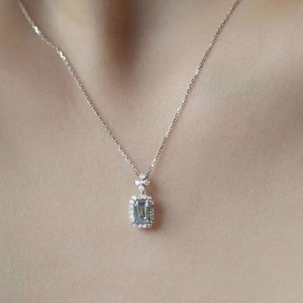 The Atlantis Aquamarine Pendant Necklace in 925 silver and lab created stones - Thumbnail 2
