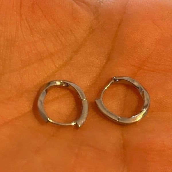 The Mini Abstract Hoop earring in 925 silver - Thumbnail 4