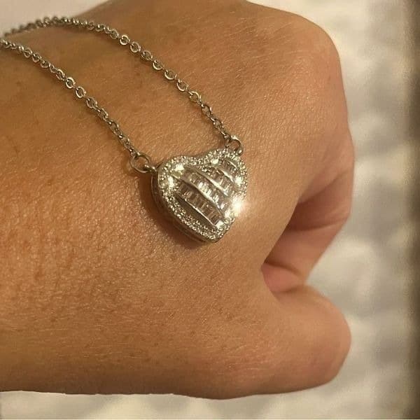 The Romantic Heart Pendant Necklace in 925 and cubic zirconia - Thumbnail 2