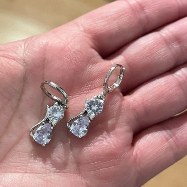 The Couture Cat Pendant Necklace and earrings set in sterling silver - Thumbnail 5