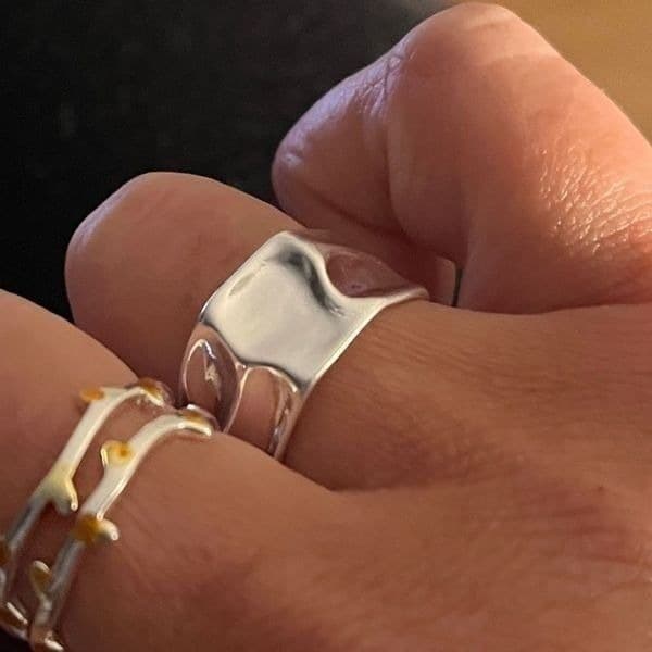 The Hammered Ring 925 adjustable silver band ring - Thumbnail 4