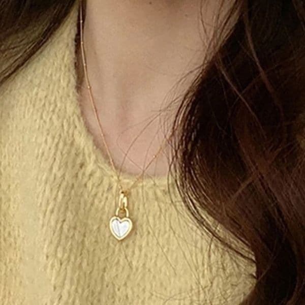 The Two Faced Heart Black/White Shell Pendant Necklace Gold over 925 - Thumbnail 6