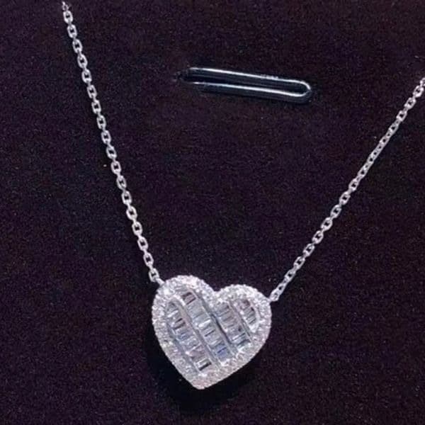 The Romantic Heart Pendant Necklace in 925 and cubic zirconia - Thumbnail 4