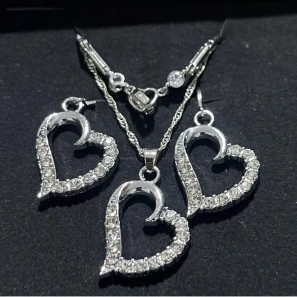 The Crystal Heart Necklace and Earrings set in 925 silver and crystals - Thumbnail 2