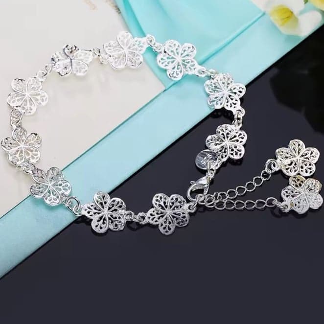 The Boho Flower sterling silver bracelet with dangling flowers - Thumbnail 8