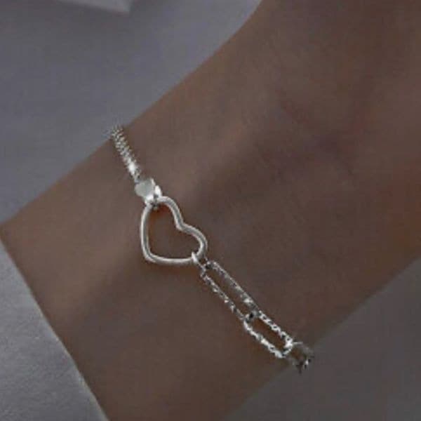 The Multimedia Dainty Heart link pendant bracelet in 925 silver. - Image 1