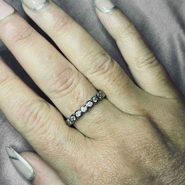 The Brilliant Bezel eternity band with zircon in Sterling Silver sz 8 - Thumbnail 2