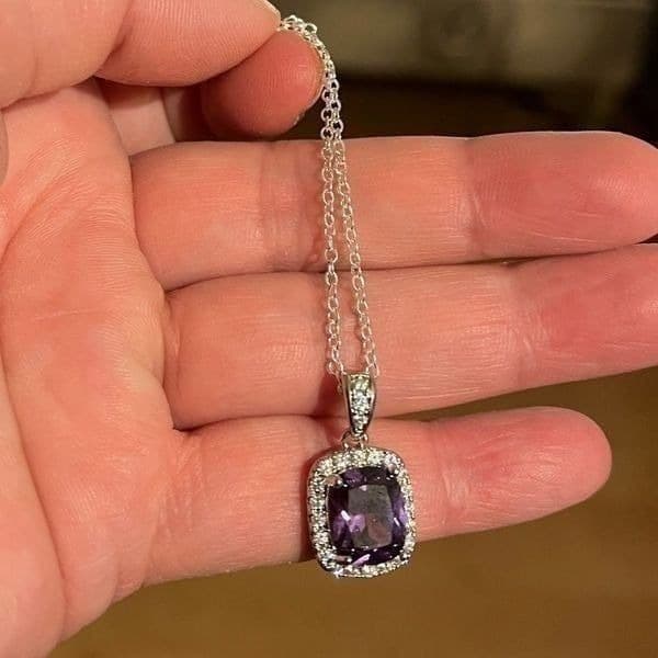 The Amethyst Classic Stunner pendant necklace in 925 and cubic zirconia - Thumbnail 6