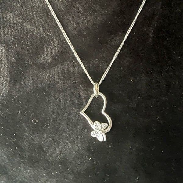 The Butterfly Heart Pendant Necklace in 925 silver - Thumbnail 2