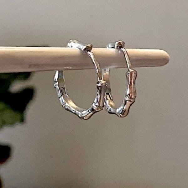 The Bamboo Bae 925 silver dainty huggie, hoop earrings - Thumbnail 7
