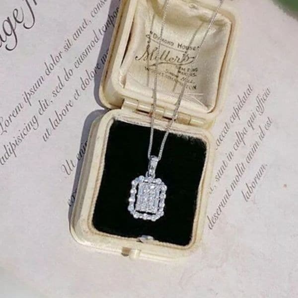 The Empire 2.0 Necklace in 925 and white sapphire - Image 1