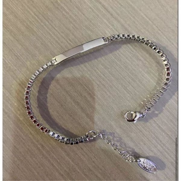 The Basic Bar Bracelet in 925 silver - Thumbnail 4