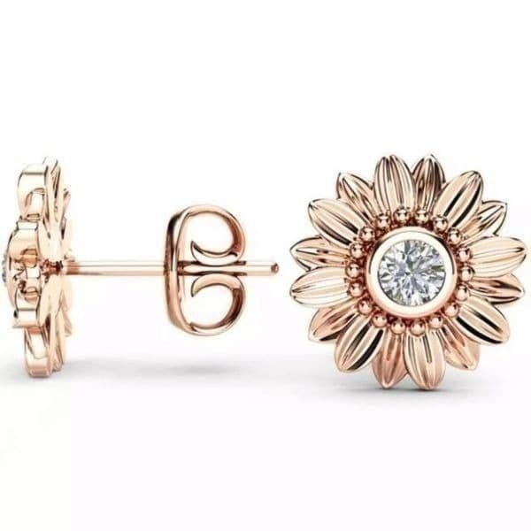 The Dainty Daisy gold and crystal flower stud earrings - Thumbnail 2