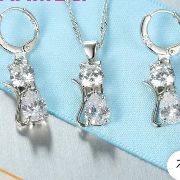 The Couture Cat Pendant Necklace and earrings set in sterling silver - Thumbnail 3