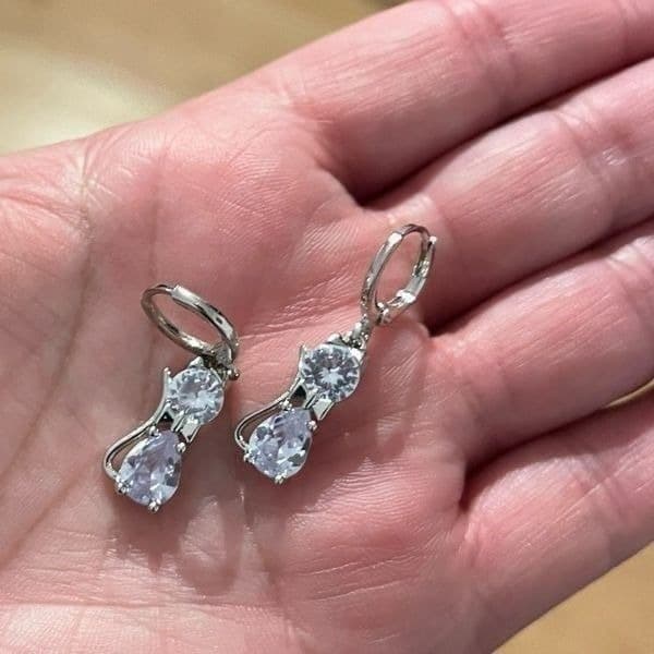 The Couture Cat Pendant Necklace and earrings set in sterling silver - Thumbnail 5