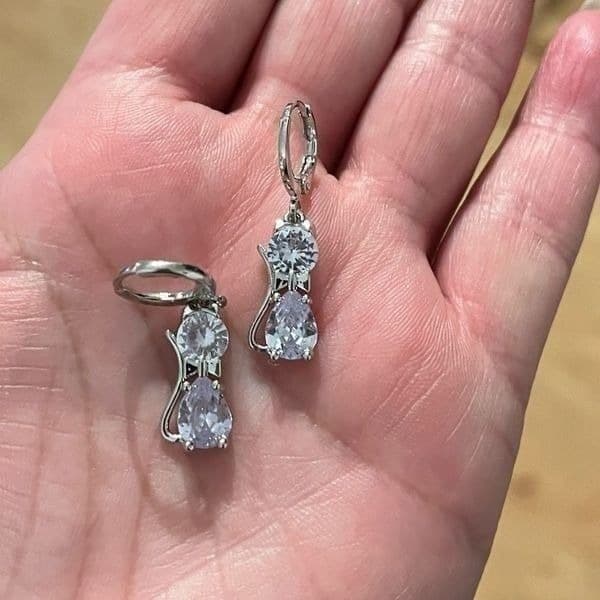 The Couture Cat Pendant Necklace and earrings set in sterling silver - Thumbnail 4
