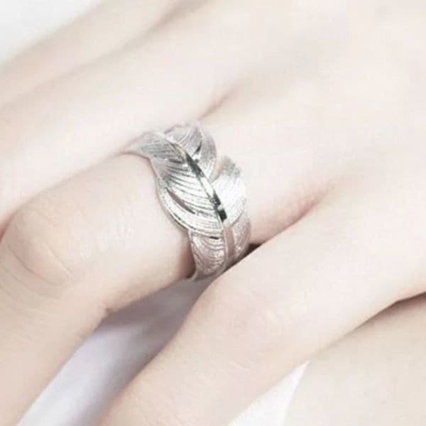 The Flirty Feather adjustable sterling silver ring. - Image 1