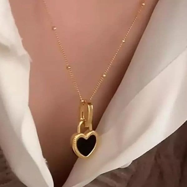 The Two Faced Heart Black/White Shell Pendant Necklace Gold over 925 - Image 1