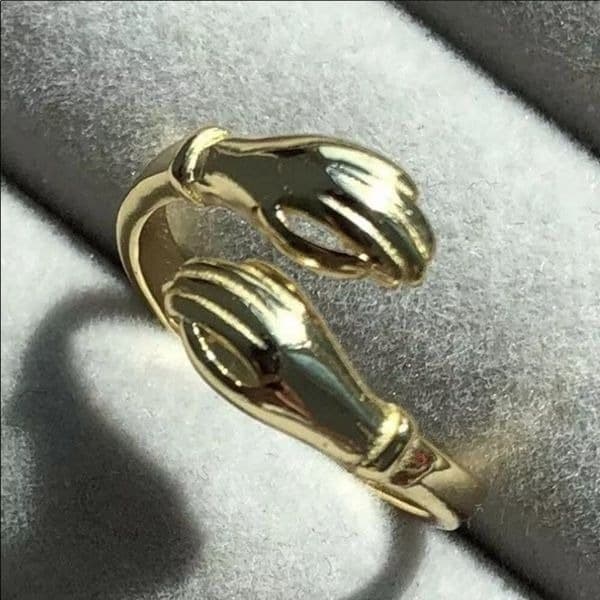 The Hold Me Close hand holding” or hug” adjustable ring in 18k - Image 1
