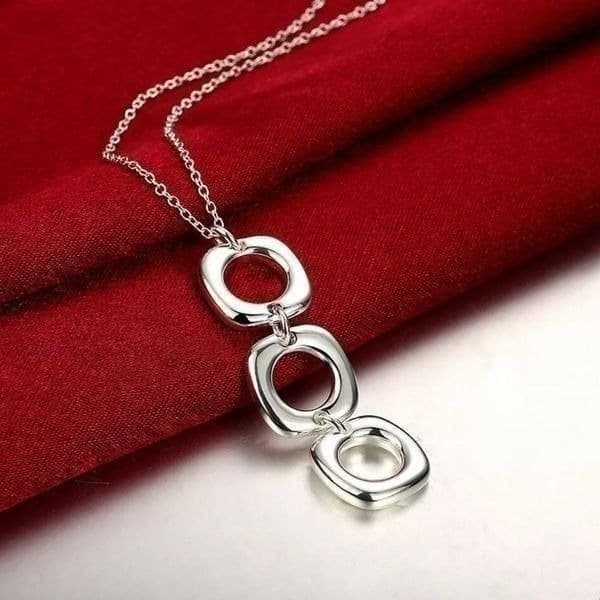The Tibetan Trio Pendant necklace in 925 - Image 1