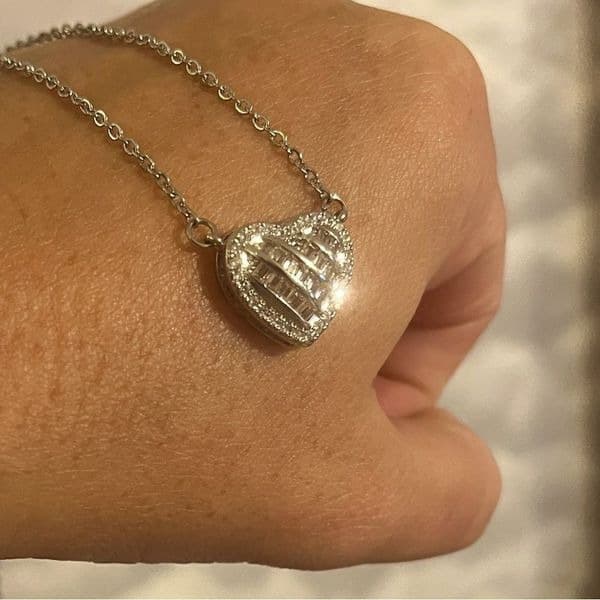 The Romantic Heart Pendant Necklace in 925 and cubic zirconia - Thumbnail 2