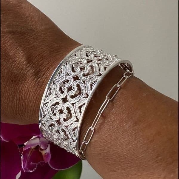 The Paris crystal accented heart cuff bangle Bracelet - Thumbnail 6