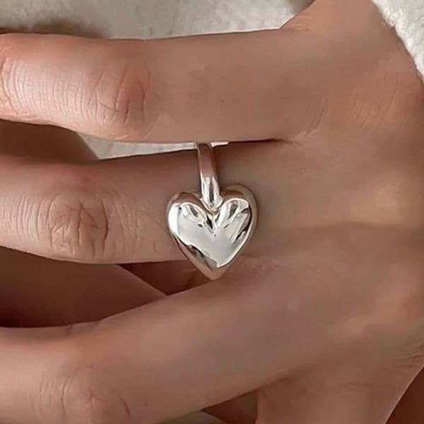 The Overflowing With Love Heart Ring, adjustable in 925 silver - Thumbnail 3