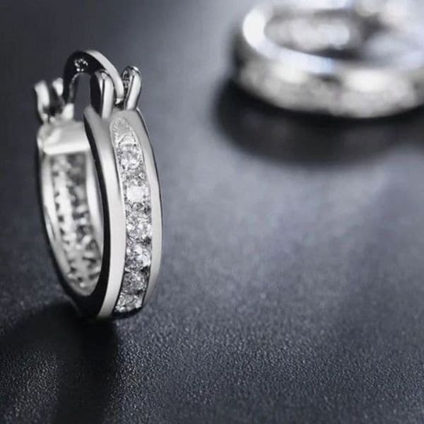 The Classic Dainty Hoop in 925 silver - Thumbnail 5