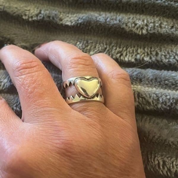The Love is a Double Edged Sword ring in 925 silver - Thumbnail 2