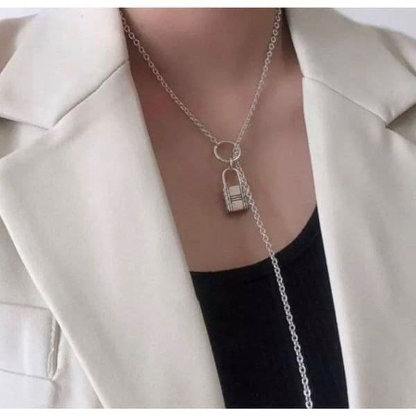 The Lock It Down Long silver necklace with lock and toggle closure - Thumbnail 6