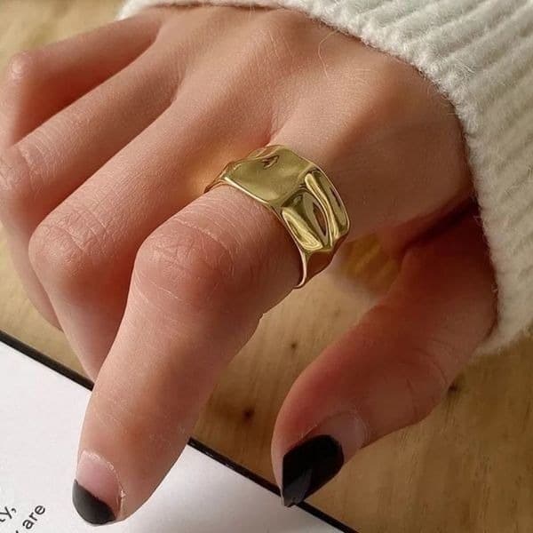 The Hammered Ring 925 adjustable gold band ring - Thumbnail 6