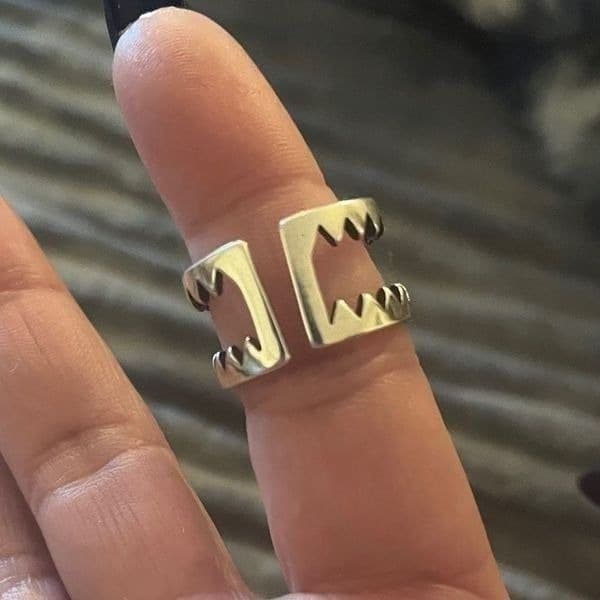 The Love is a Double Edged Sword ring in 925 silver - Thumbnail 9