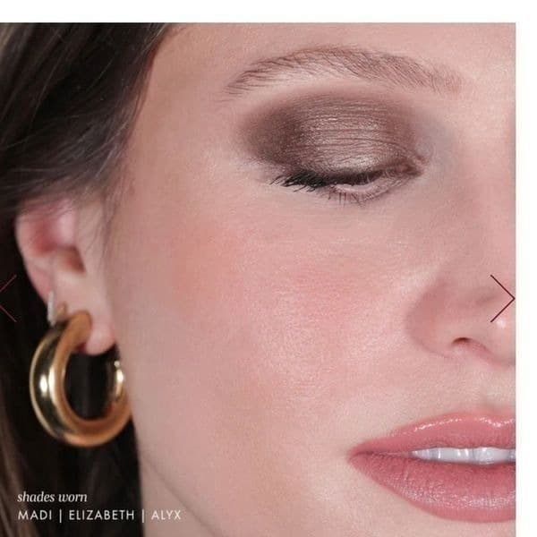 WANDER Beauty TRAILBLAZER EYESHADOW PALETTE - Thumbnail 6