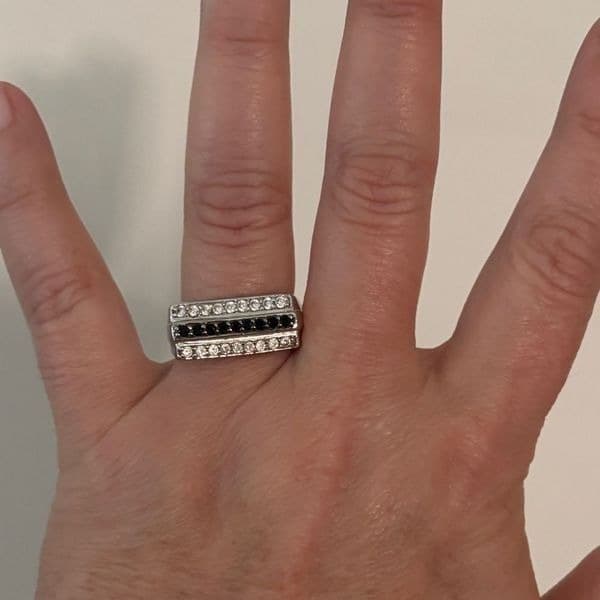 Vintage triple bar ring with white and black stones sz 6 - Thumbnail 2