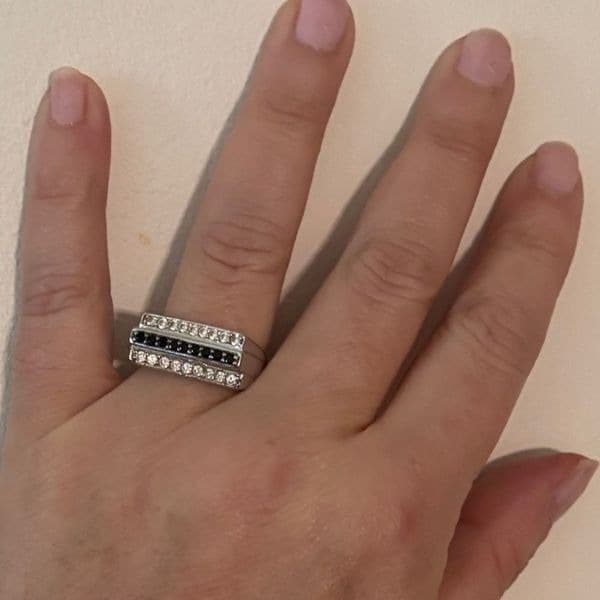 Vintage triple bar ring with white and black stones sz 6 - Thumbnail 3